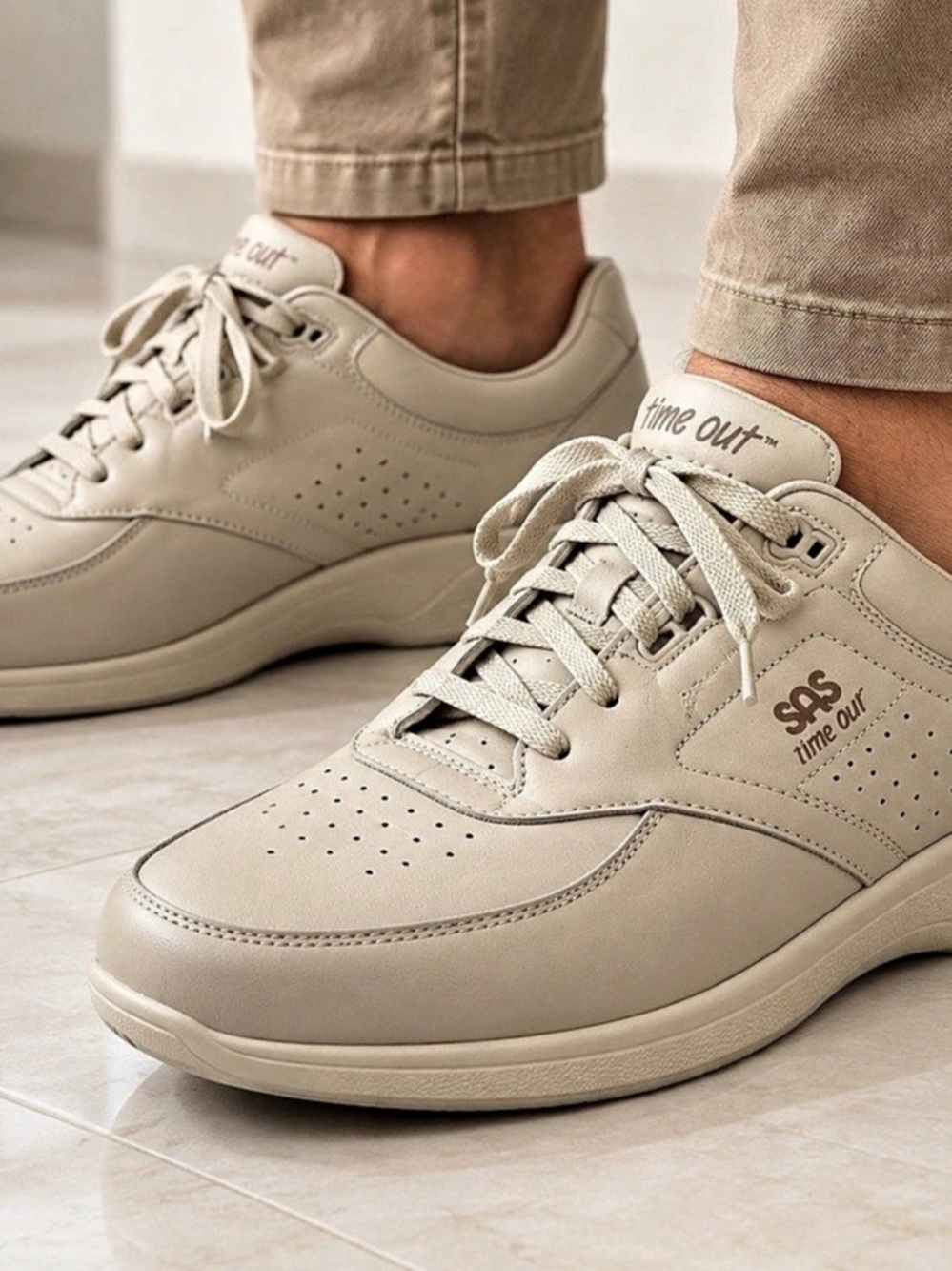 SAS Men’s Casual Sneakers in Cream